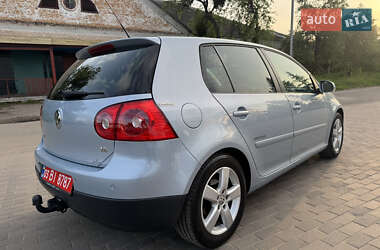 Хэтчбек Volkswagen Golf 2008 в 