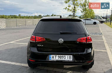 Хэтчбек Volkswagen Golf 2015 в 