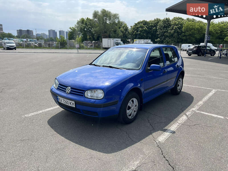 Хетчбек Volkswagen Golf 1998 в Києві