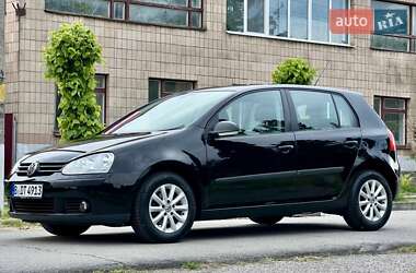Хетчбек Volkswagen Golf 2008 в 