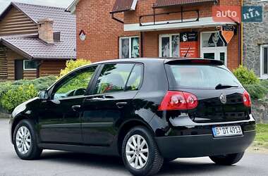 Хетчбек Volkswagen Golf 2008 в 