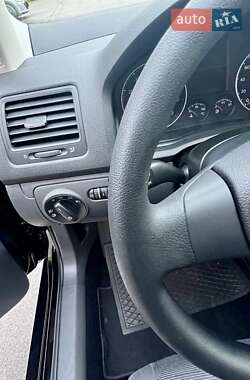 Хетчбек Volkswagen Golf 2008 в 