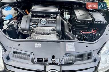 Хетчбек Volkswagen Golf 2008 в 