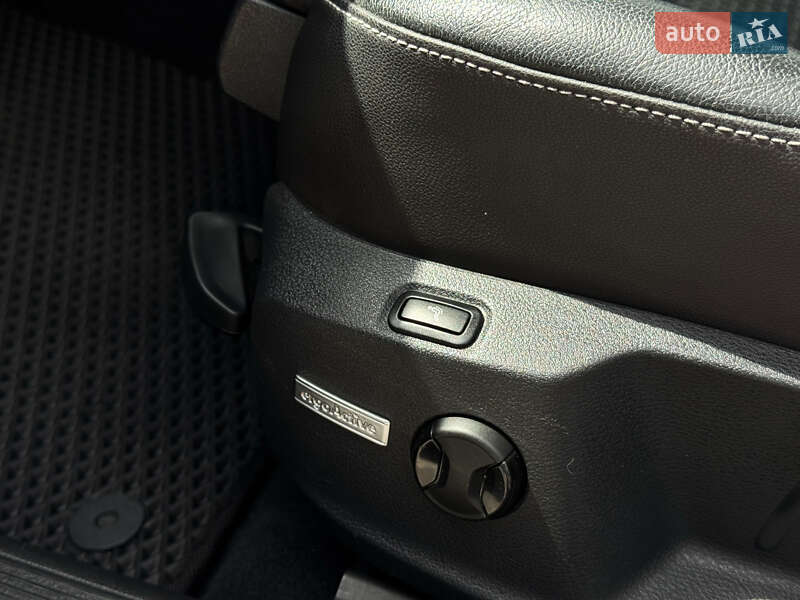 Универсал Volkswagen Golf 2016 в Дрогобыче фото 42 Универсал Volkswagen Golf 2016 в Дрогобыче