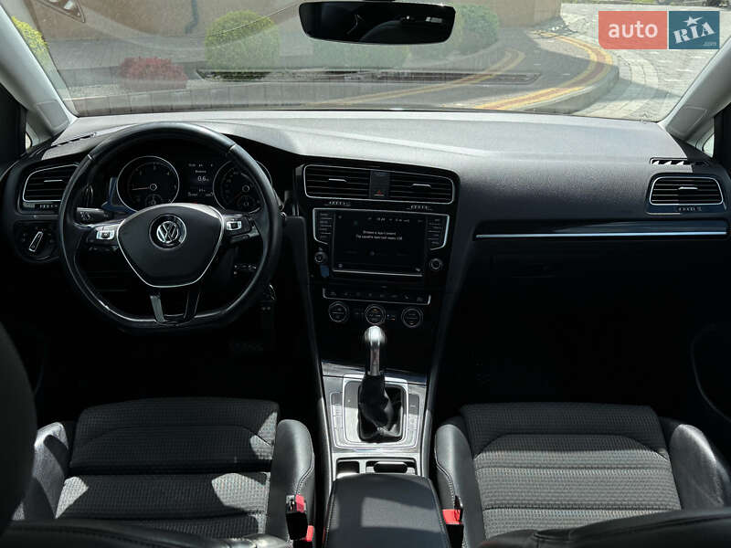 Универсал Volkswagen Golf 2016 в Дрогобыче фото 56 Универсал Volkswagen Golf 2016 в Дрогобыче