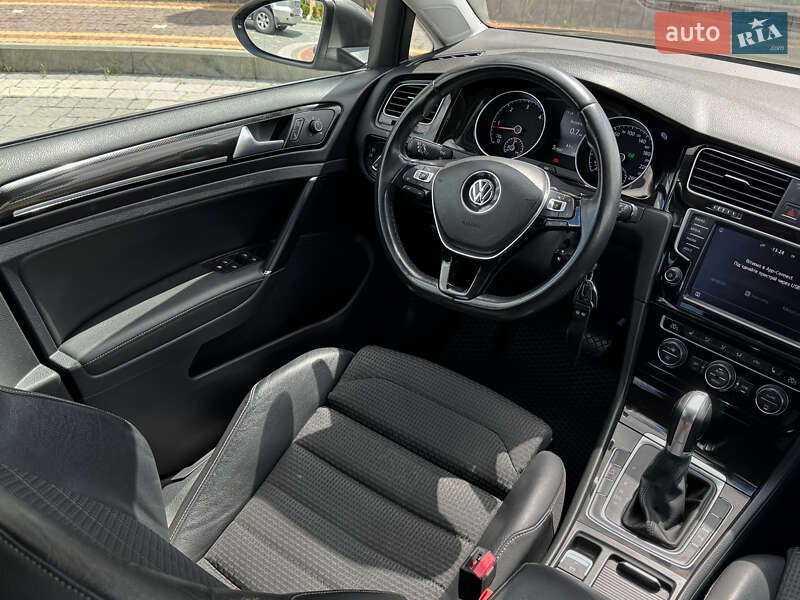 Универсал Volkswagen Golf 2016 в Дрогобыче фото 59 Универсал Volkswagen Golf 2016 в Дрогобыче