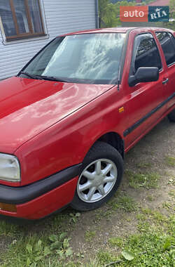 Хетчбек Volkswagen Golf 1992 в 