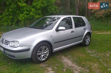 Хетчбек Volkswagen Golf 2002 в Борисполі