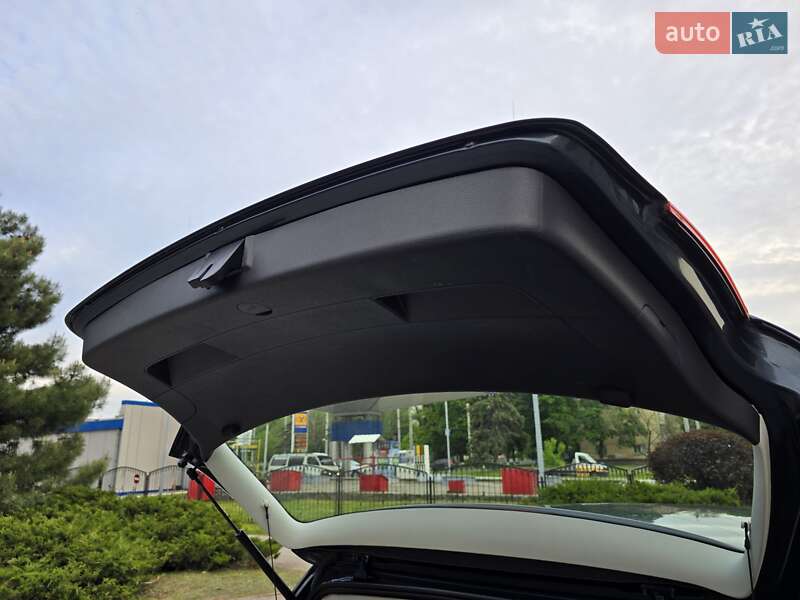 Хетчбек Volkswagen Golf 2006 в Полтаві
