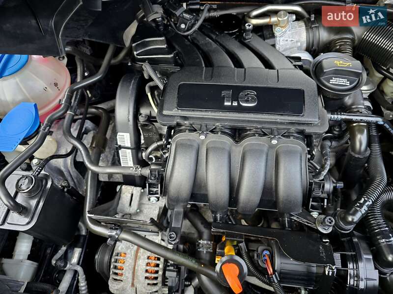 Хетчбек Volkswagen Golf 2006 в Полтаві