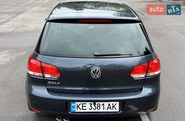 Хэтчбек Volkswagen Golf 2009 в 
