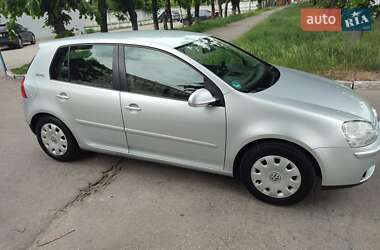 Хетчбек Volkswagen Golf 2007 в 