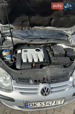Универсал Volkswagen Golf 2006 в 