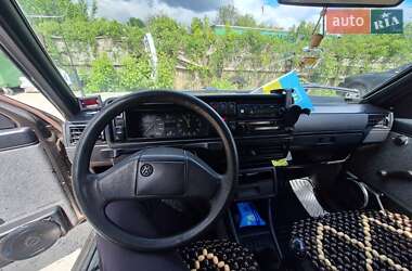 Хэтчбек Volkswagen Golf 1988 в 