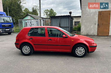 Хетчбек Volkswagen Golf 1998 в 