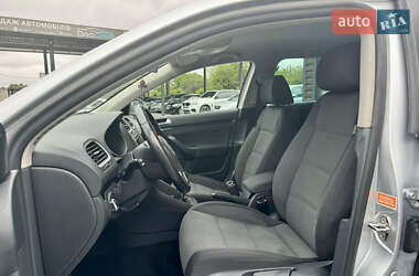 Универсал Volkswagen Golf 2010 в 