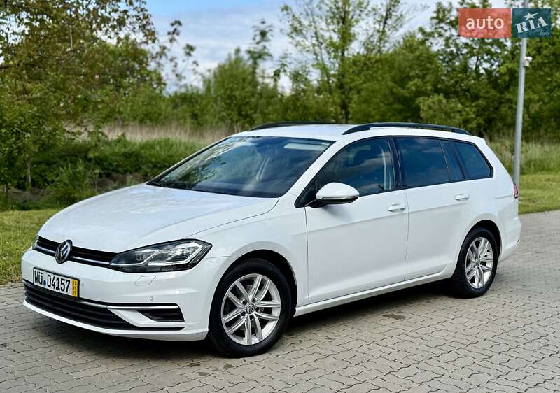 Універсал Volkswagen Golf 2018 в 
