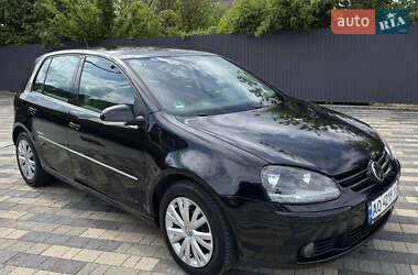 Хэтчбек Volkswagen Golf 2008 в 