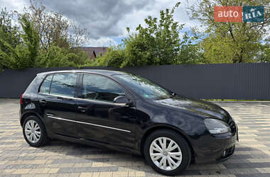 Хэтчбек Volkswagen Golf 2008 в 