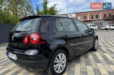 Хэтчбек Volkswagen Golf 2008 в 