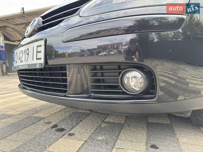 Хетчбек Volkswagen Golf 2008 в Сваляві