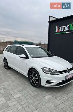 Универсал Volkswagen Golf 2020 в Львове