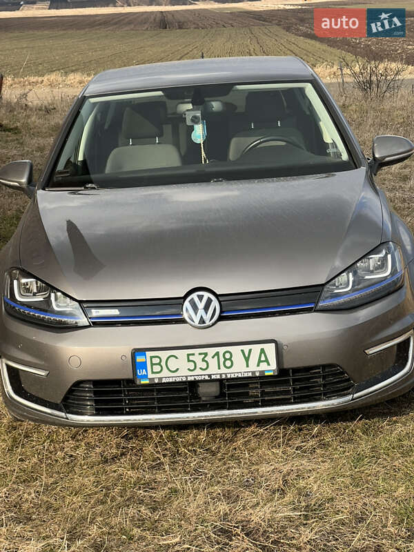 Хэтчбек Volkswagen Golf 2014 в Львове