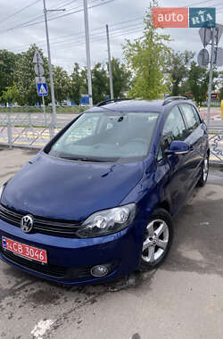 Універсал Volkswagen Golf 2009 в 