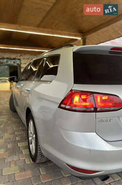 Універсал Volkswagen Golf 2015 в 