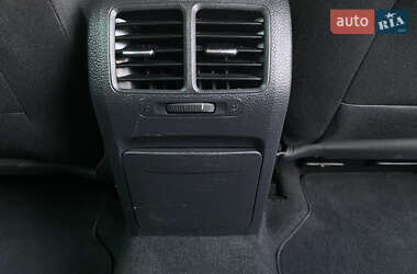 Універсал Volkswagen Golf 2010 в 