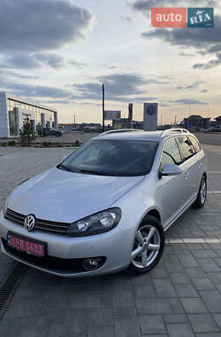 Універсал Volkswagen Golf 2010 в 
