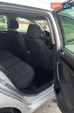 Універсал Volkswagen Golf 2010 в 