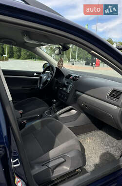 Універсал Volkswagen Golf 2009 в 