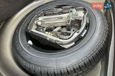 Хетчбек Volkswagen Golf 2002 в 