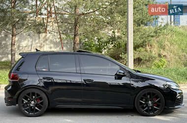 Хэтчбек Volkswagen Golf 2013 в 