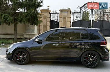 Хэтчбек Volkswagen Golf 2013 в 