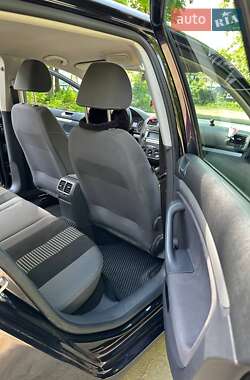 Хэтчбек Volkswagen Golf 2007 в 