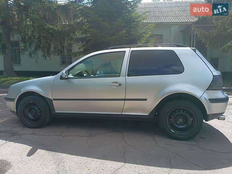 Volkswagen Golf 2002