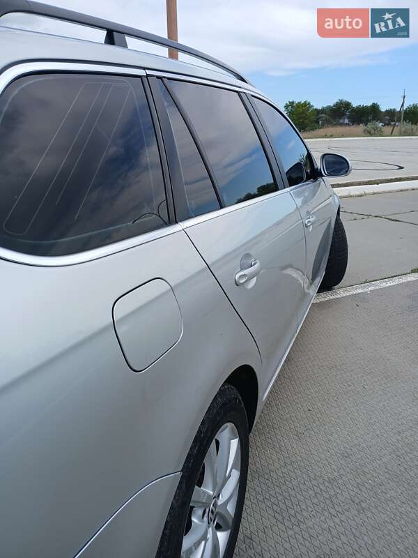 Универсал Volkswagen Golf 2011 в Новой Одессе