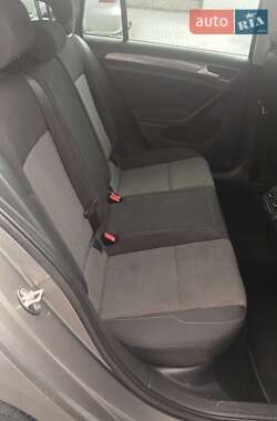 Универсал Volkswagen Golf 2015 в 