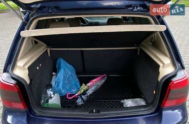 Хэтчбек Volkswagen Golf 2002 в 
