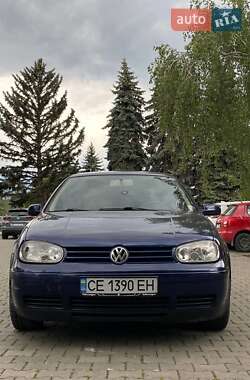 Хэтчбек Volkswagen Golf 2002 в 