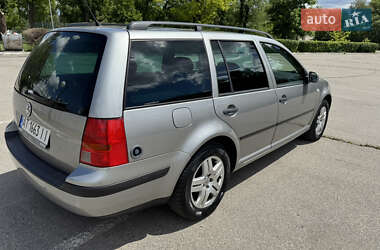 Универсал Volkswagen Golf 2002 в 