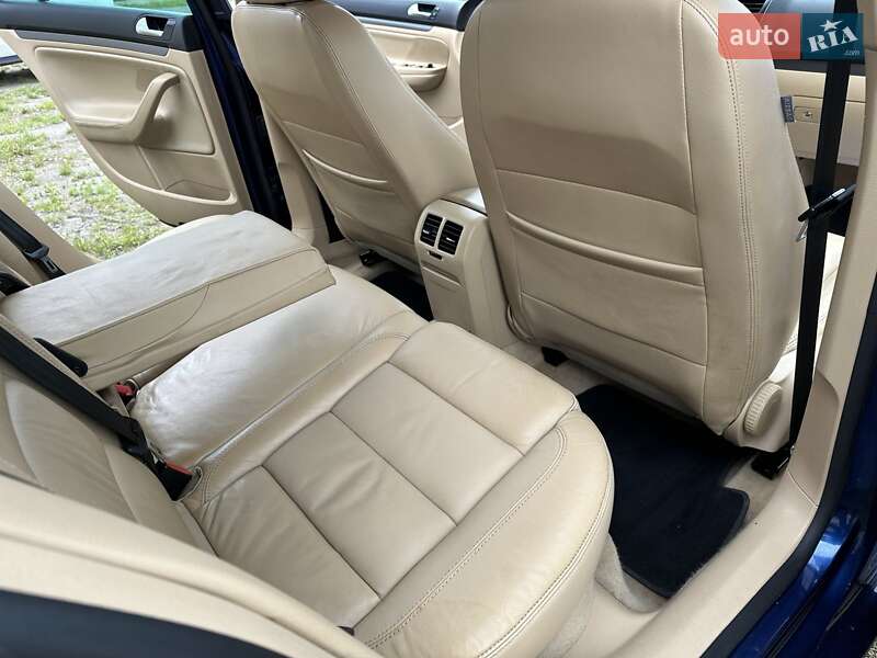 Універсал Volkswagen Golf 2009 в Ковелі
