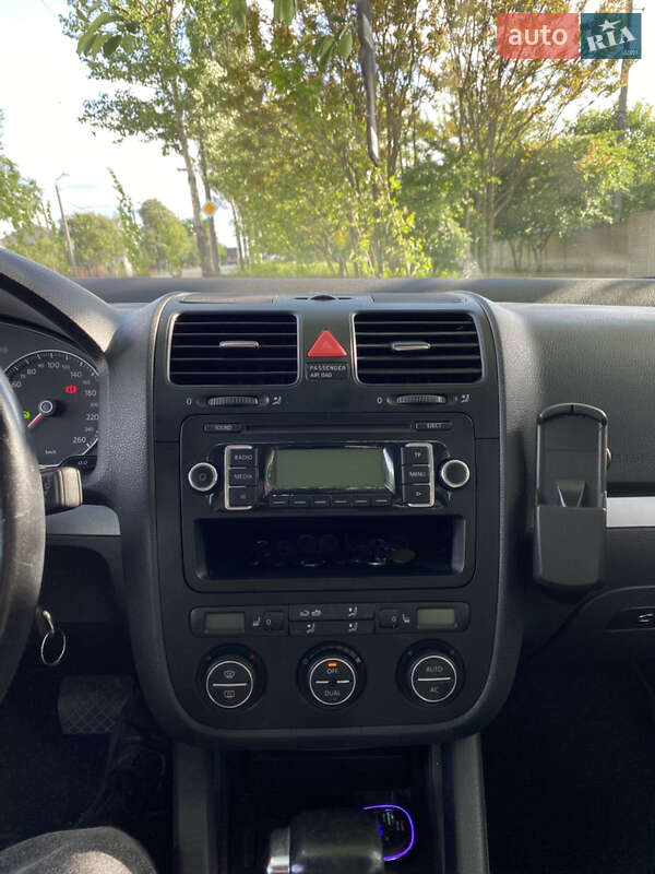 Универсал Volkswagen Golf 2009 в Днепре