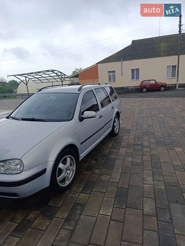 Універсал Volkswagen Golf 1999 в Великій Багачці