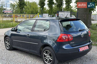 Хэтчбек Volkswagen Golf 2007 в 