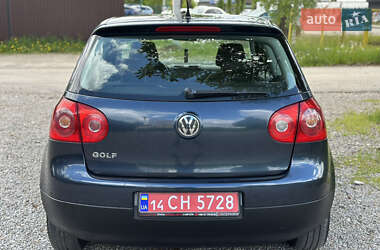 Хэтчбек Volkswagen Golf 2007 в 