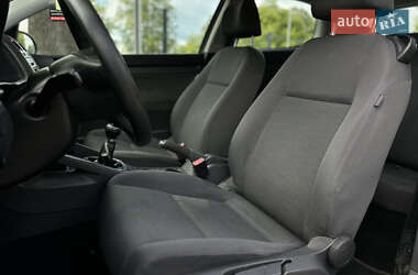 Хэтчбек Volkswagen Golf 2007 в 