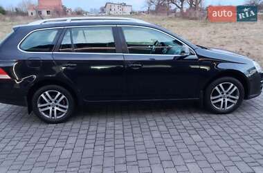 Універсал Volkswagen Golf 2008 в 